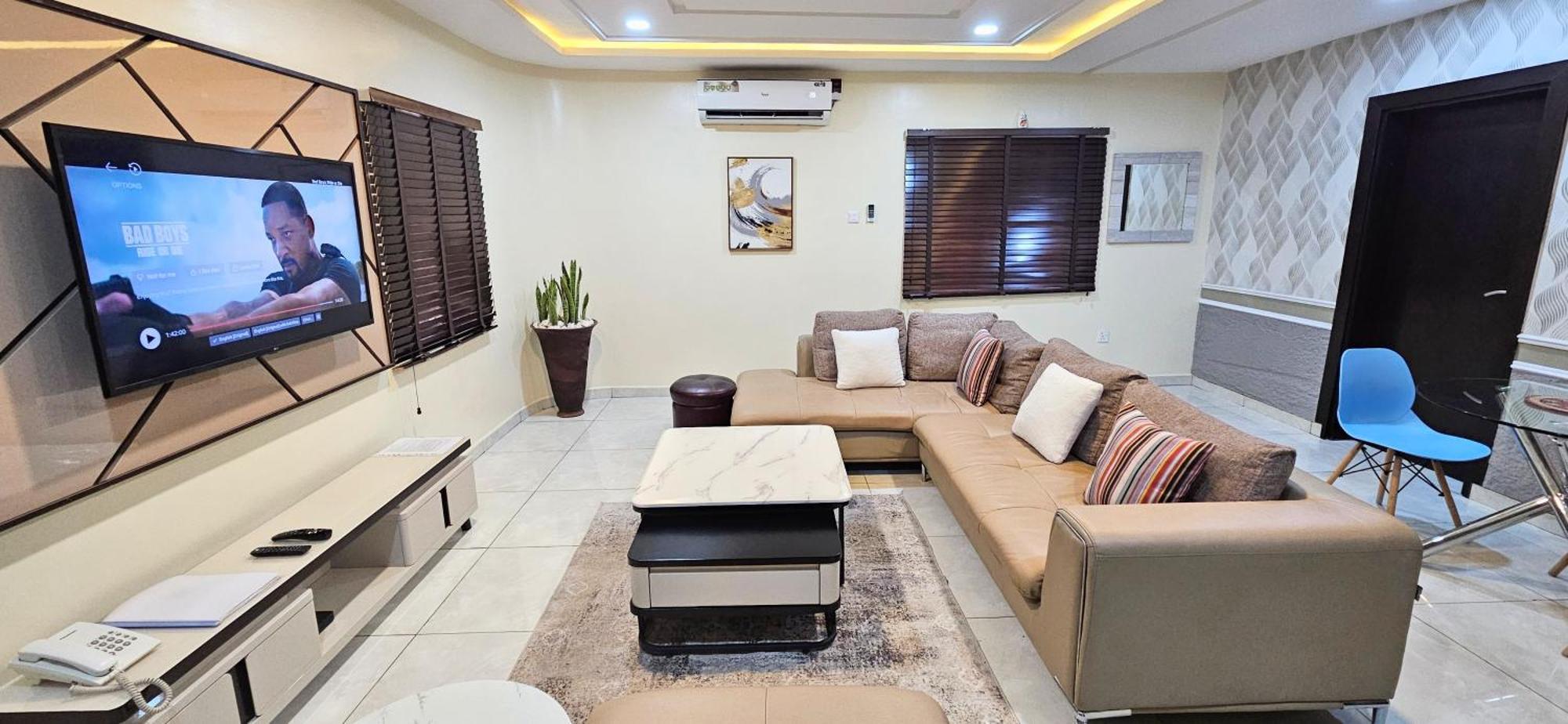 The Leneade Apartment Abuja Exterior photo
